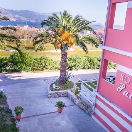 Palatino מלון 3*